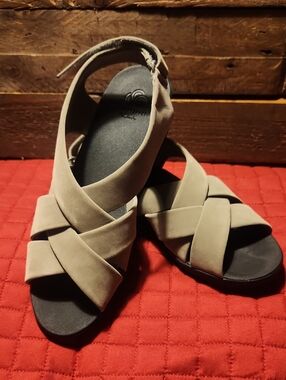 Clarks Cloudstepper Sage Caddell Jenna Wedge Sandals